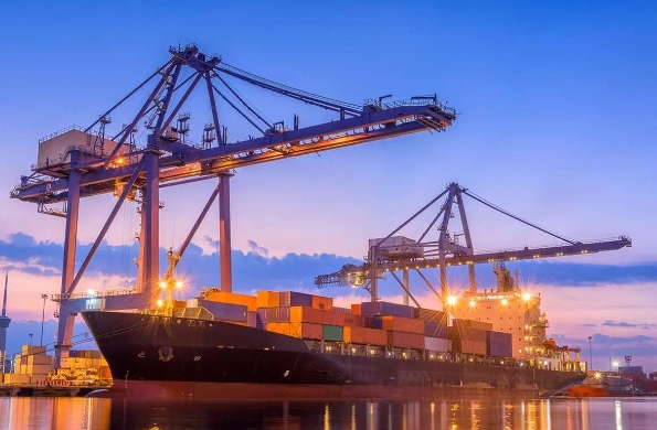 面對(duì)激烈的市場(chǎng)競(jìng)爭和不斷變化的客戶需求，天津貨代如何應(yīng)對(duì)？