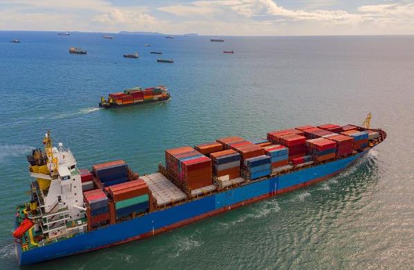 國際物流對促進不同國家之間的貿易和經濟發展起著關鍵作用