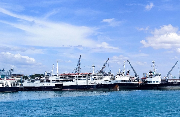 在全球經(jīng)濟(jì)一體化的背景下，俄羅斯貨代業(yè)務(wù)將繼續(xù)發(fā)揮著重要的作用