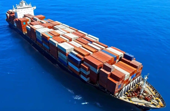 國(guó)際貨代行業(yè)在全球化浪潮下正面臨著前所未有的機(jī)遇與挑戰(zhàn)